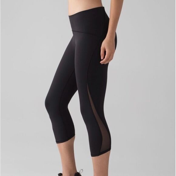 Lululemon Train Times Crop (17") Black great pre owned condition mesh detail - Picture 1 of 11